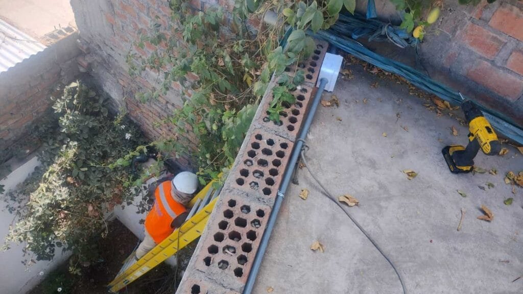 Instalacion tubo electrico de PVC