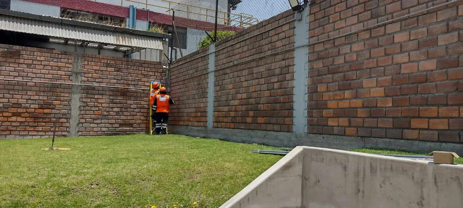 instalación de canalización eléctrica.