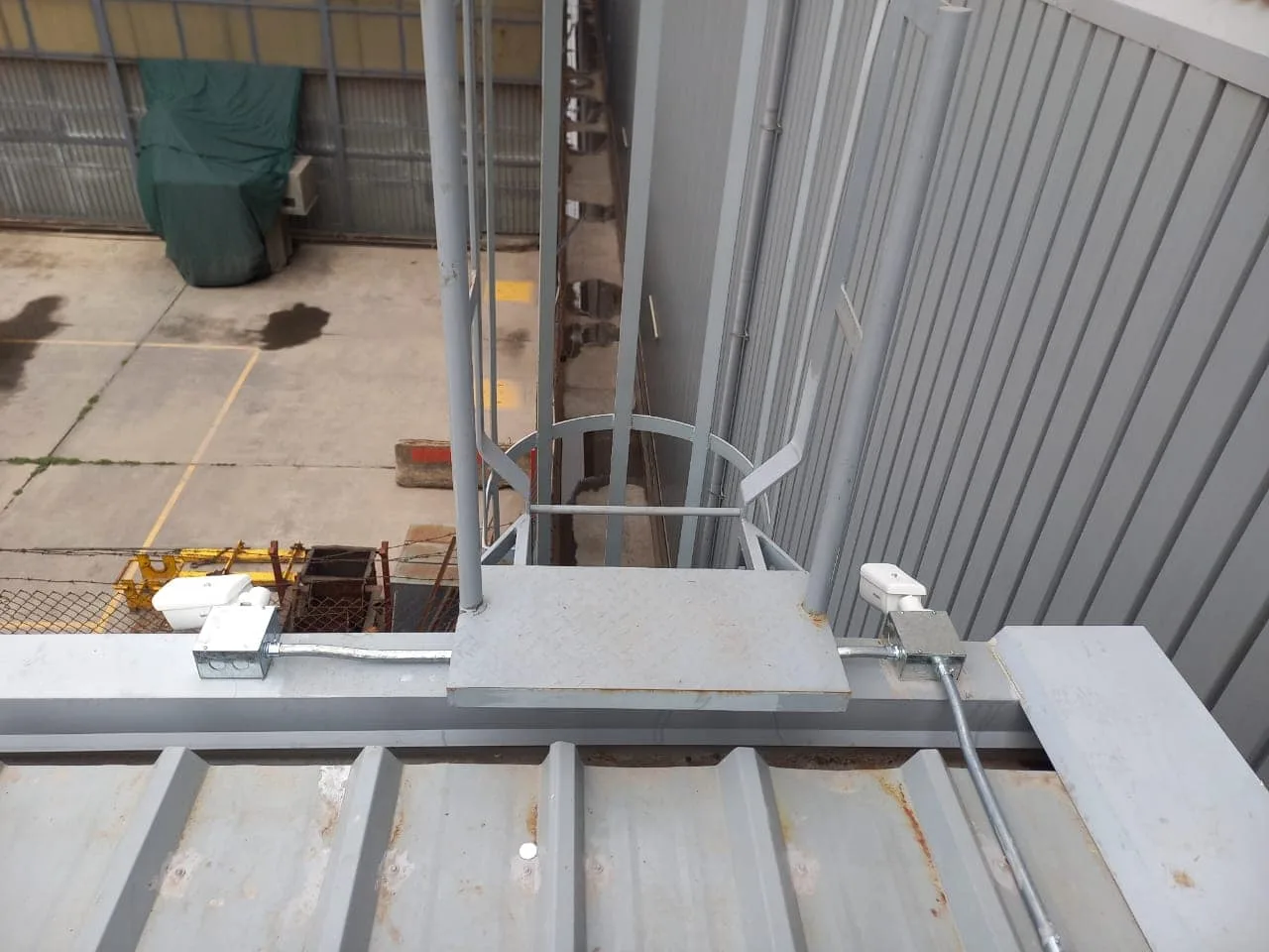 instalación de canalización eléctrica.