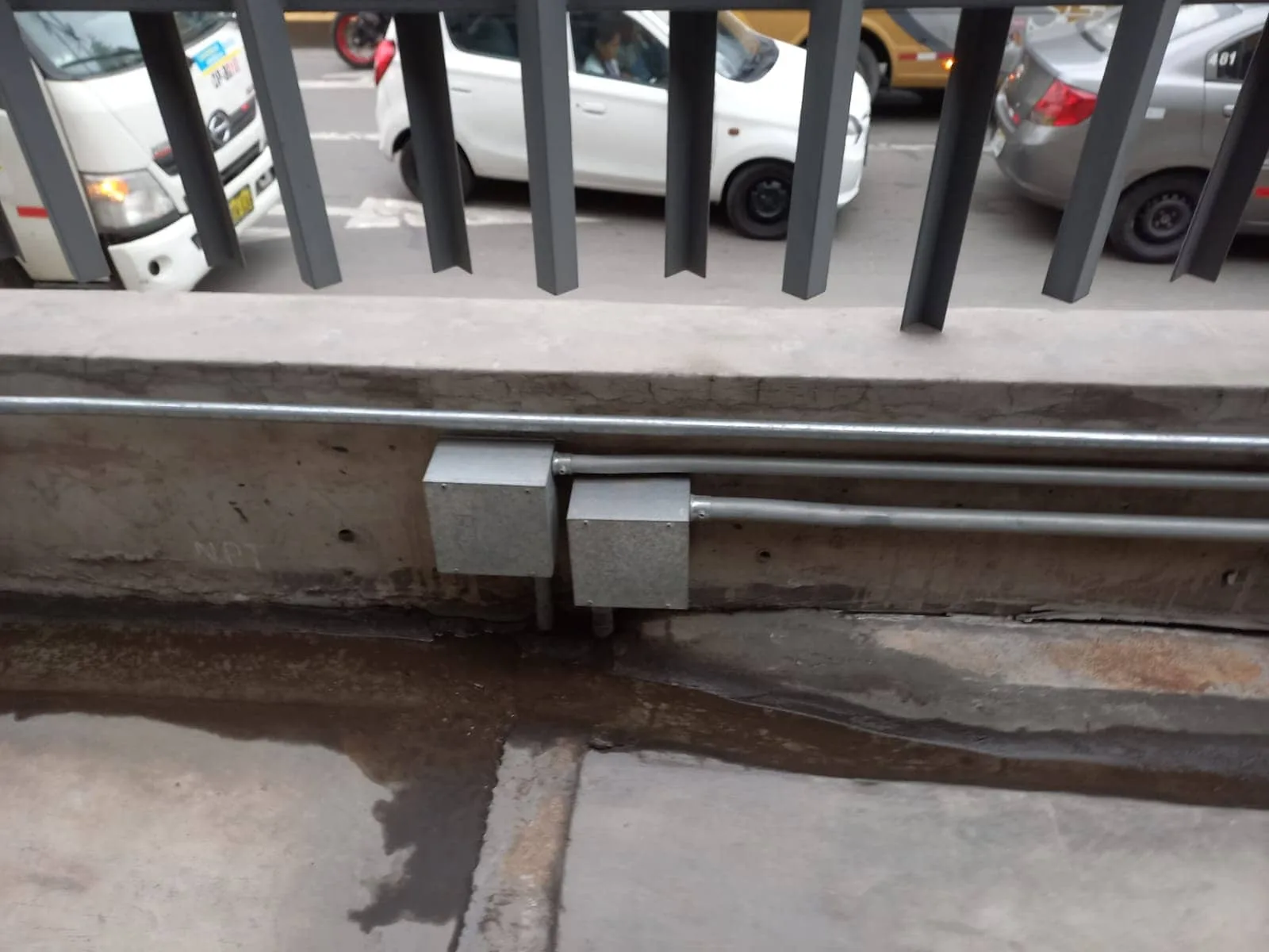 instalación de canalización eléctrica.