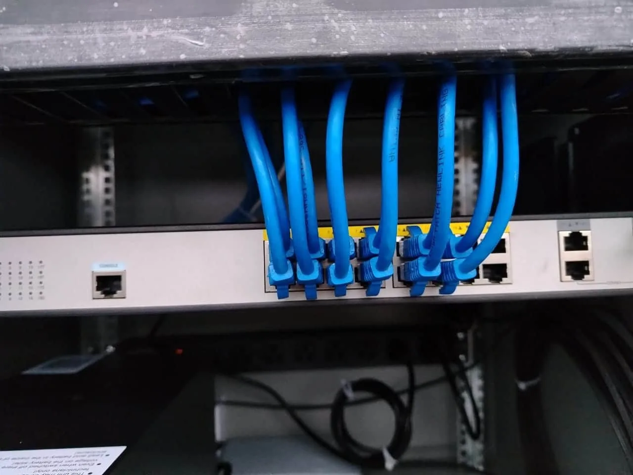 GABINETE DE TELECOMUNICACION 4.